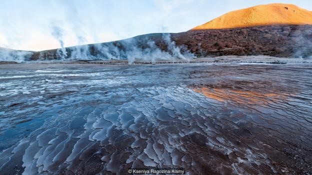 যেভাবে জীবনের শুরু: প্রোটনের শক্তি 1 Volcanic water is hot and rich in chemicals